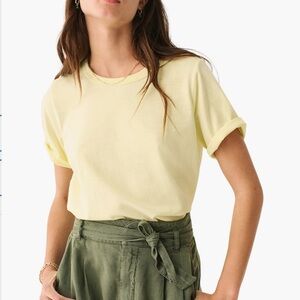 Faherty Sunwashed Organic Cotton T shirt in Young Wheat